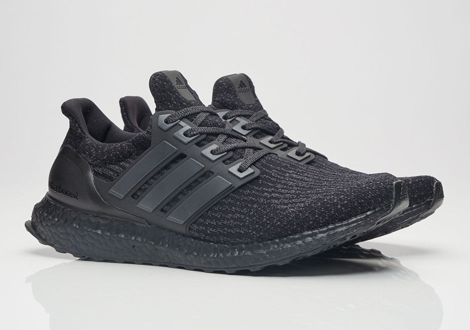 How To Lace Your Sneakers / Swap Your Shoe Laces : ADIDAS Ultra Boost 3.0 Triple Black